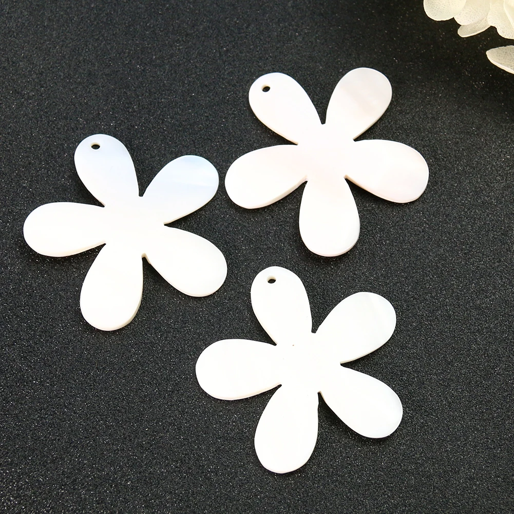 1PC Natural White Flower Shell Pendant Handmade Mother of Pearl Shell for DIY Jewlery Charms Making Necklace Earring Accessories