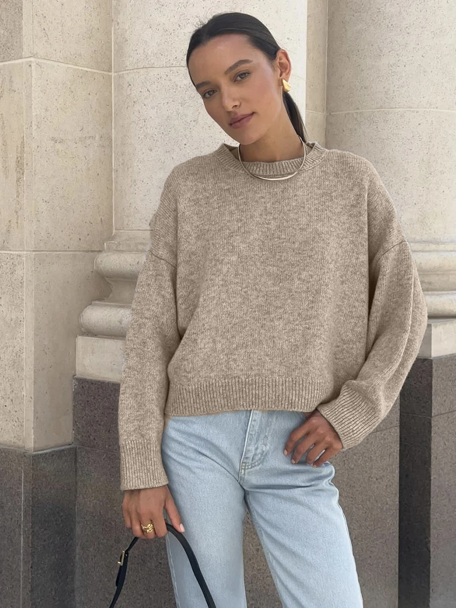 

2025 Oversized Short Knitted Pullovers Female Casual Thick Warm Soft Tops Neck Basic Sleeve Sweater Women