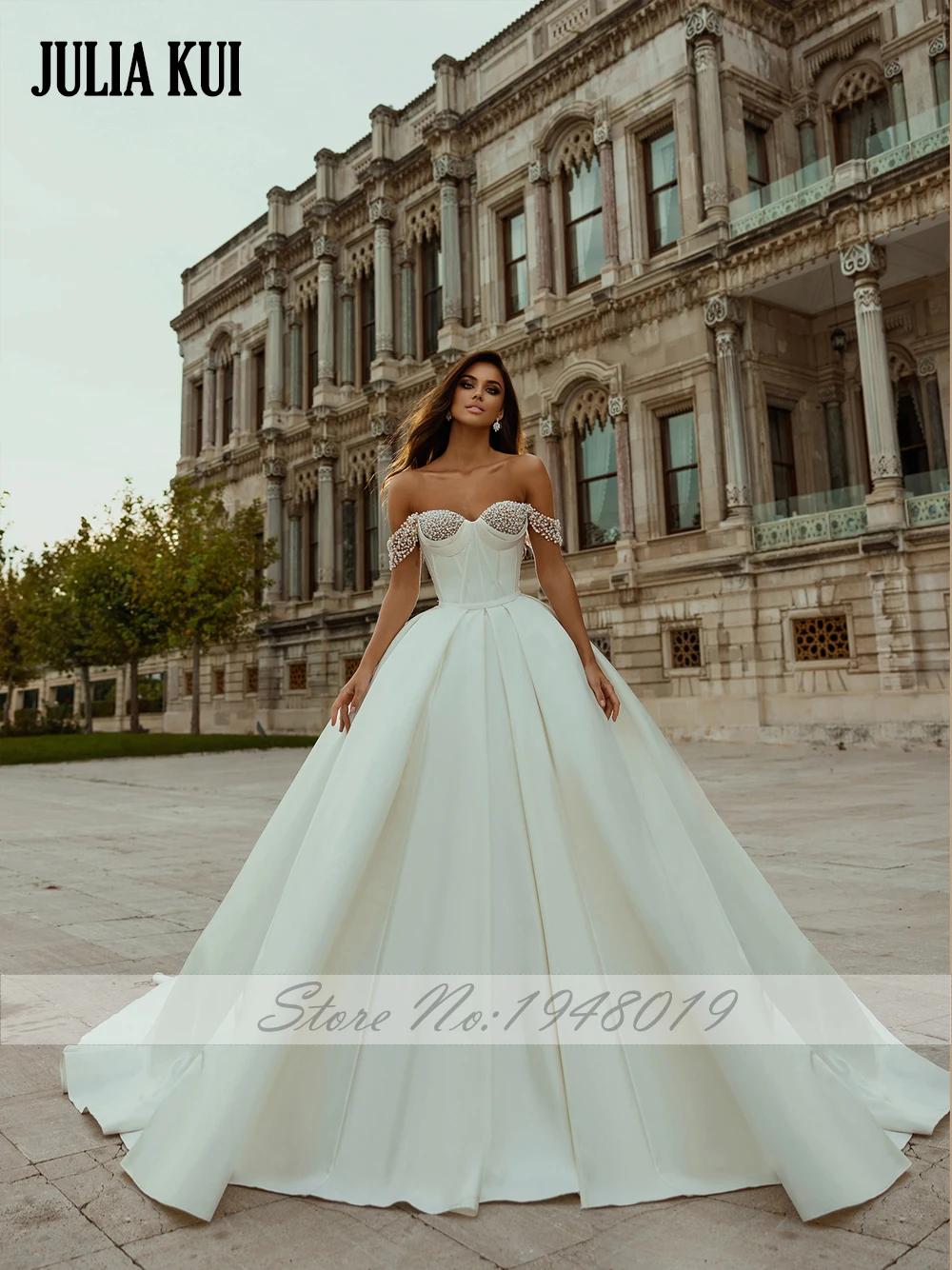 Julia Kui Elegant Beading Pearls Sweetheart Ball Gown Wedding Dress With Luxury Satin Off Shoulder Short Sleeves Bridal Gowns image 2