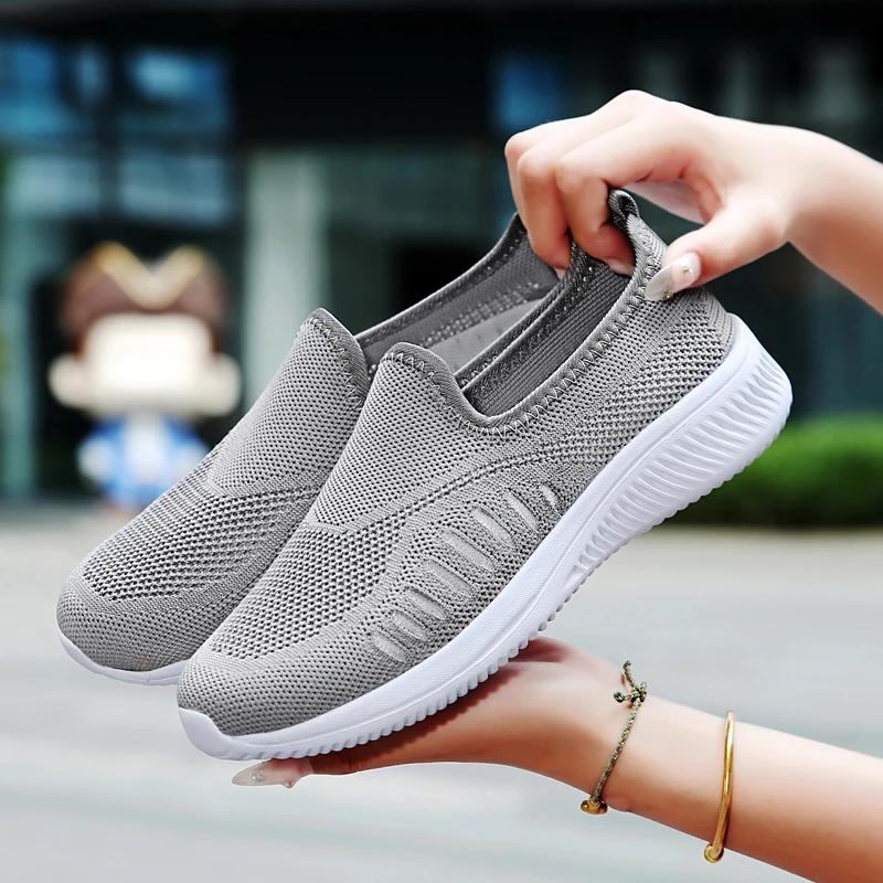 Women's Shoes Soft Sole Cloth Shoes Large Women's Shoes Casual Mesh Shoes Sports Casual Women's Vulcanized Shoes Low Heels