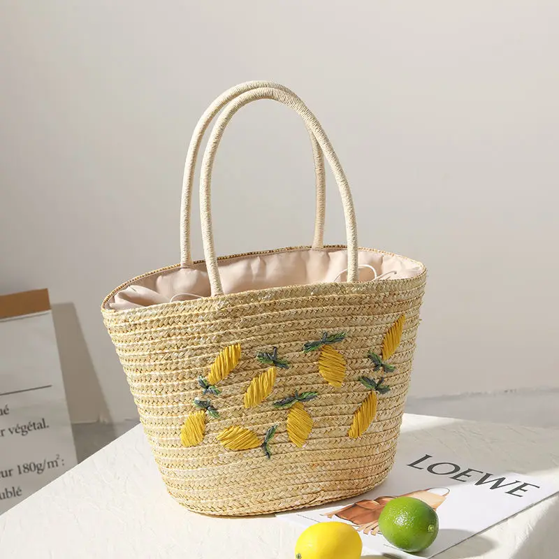 2023 New Versatile Straw Bags Hand Embroidered Fashion Woven Bags Seaside Vacation Beach Female Bags