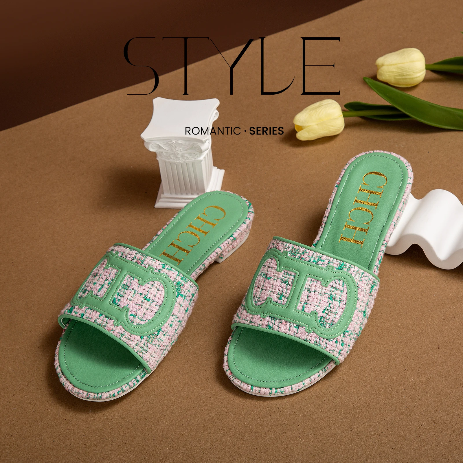 Fashionable Classic Retro Women's New Slippers Outdoor Solid Color Simple Low Heel Women's 2024 Slippers