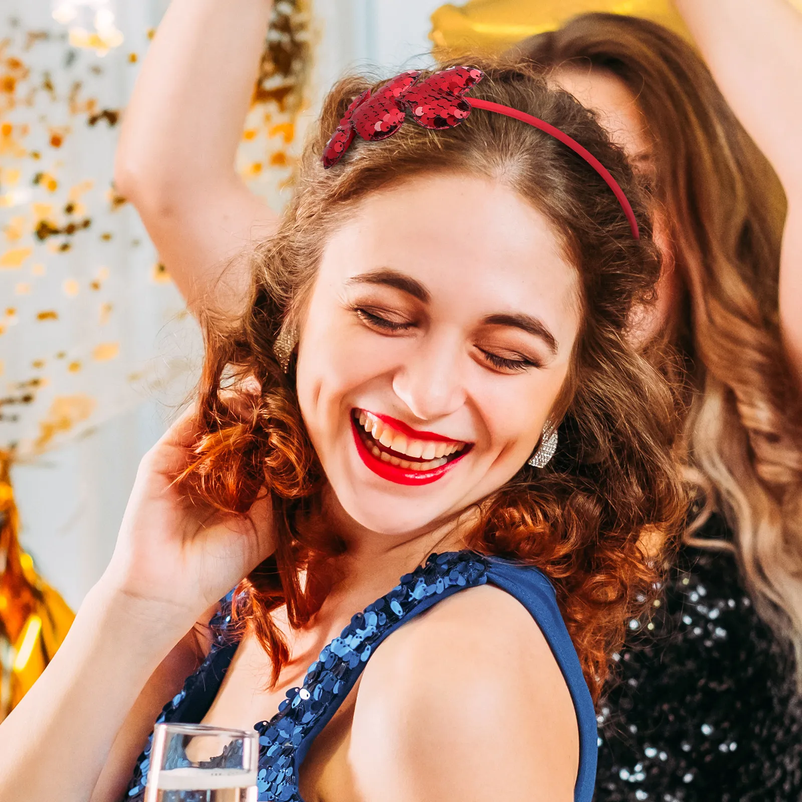 

2Pcs Sparkly Sequin Heart Headbands Valentine's Day Hair Accessories for Women Glitter Love Headband Party Wear