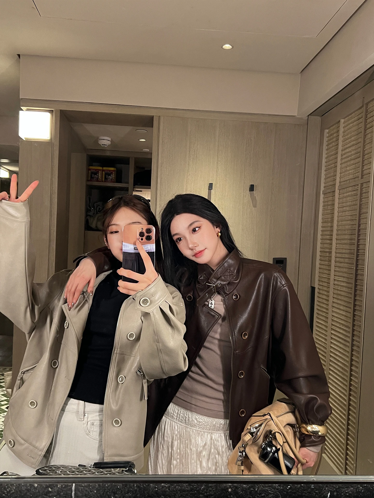 

Ретро-куртка из искусственной кожи с текстурой под протеиновую кожу, с воротником-стойкой, молодежная, модная, с длинными рукавами, на молнии