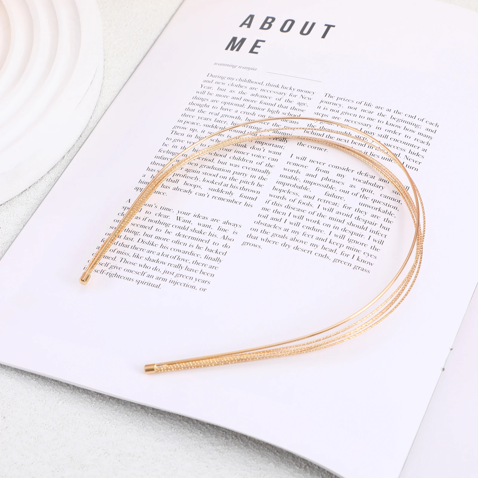 

Multi-Layer Metal Hair Hoop Elegant Simple Headband Women Party Wedding Hair Decor Delicate Comfortable Non-Slip Fashion