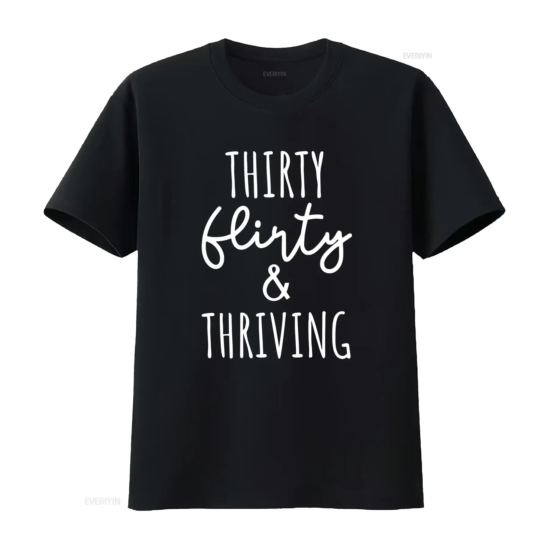 T-shirt d'anniversaire « Thirty Flirty Thriving » – Style vintage délavé, drôle et original, idéal pour le quotidien, extensible, décontracté, polyvalent et élégant