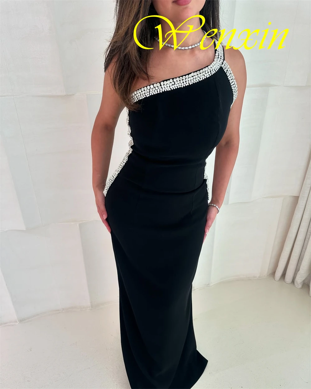 Robe De soirée en Jersey noir moderne, personnalisée, asymétrique épaule dénudée, robes De soirée De luxe avec traîne De balayage