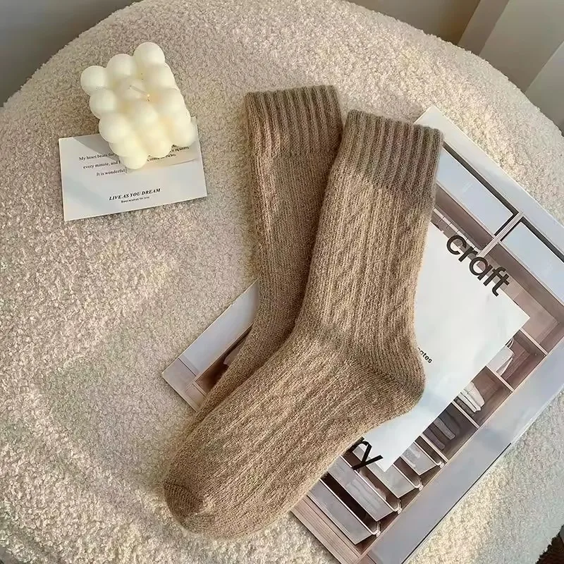 4 Paar Kaschmirsocken für Damen, Herbst und Winter, plus samtverdickte Mittelrohrsocken, warme lange Socken – Detail 7
