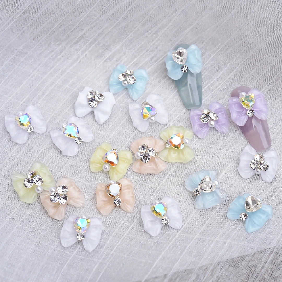 10Pcs 선원 & 문 Kawaii 리본 흰색 Bowknot 네일 아트 장식 14*13mm 지르콘 러브 하트 크리스탈 3D 수지 활 네일 부품