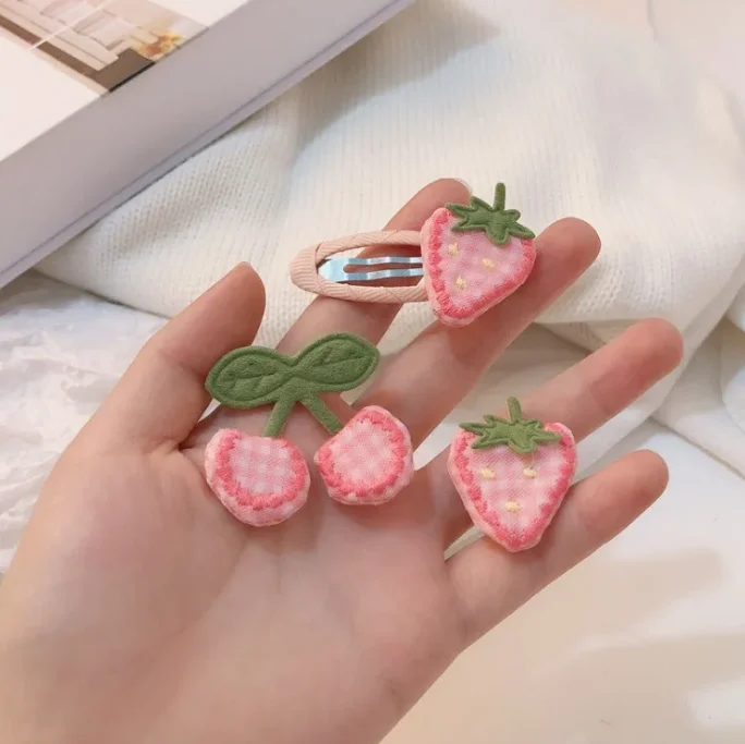 New Pink Strawberry Hair Clips Korean Cute Fabric Art Strawberry Hairpins Hair Clips Headwear Girls Kids Hair Accessories
