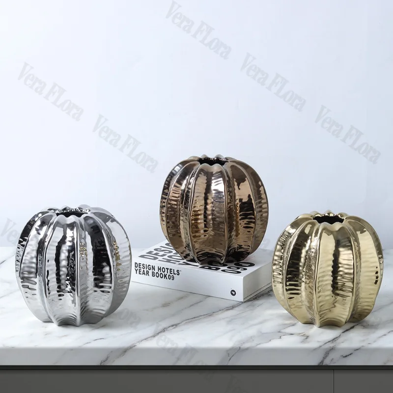 Golden Pumpkin Shaped Electroplated Ceramic Vase Creative Home Decor Light Luxury and Simple Decoration Storage Vase