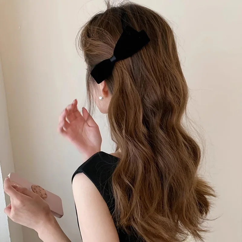 

1PCS Simple Temperament Black Velvet Bow Hair Clip Side Clip Side Hair Card Female New Duckbill Clip Headdress Hair Accessories