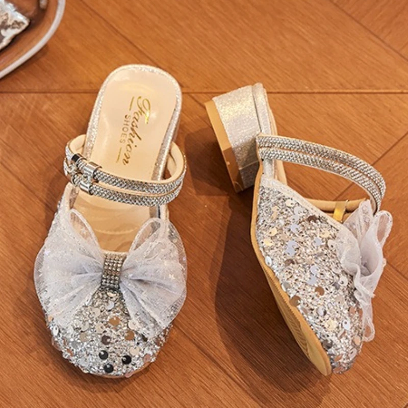 

Fashion Girls' Shoes2026summer New Kids Glitter Slippers Simple Versatile Girls Low Heeled Princess Shoes Non Slip Child Sandals