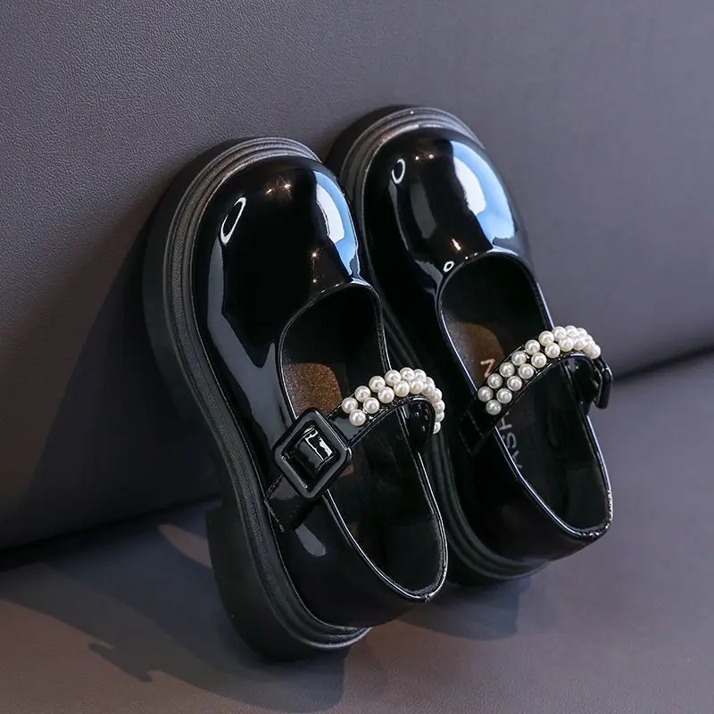 

Girls Fashion Leather Princess Shoes 2026 Spring New Style Pearl Decoration Kids Performance Shoes Soft Sole