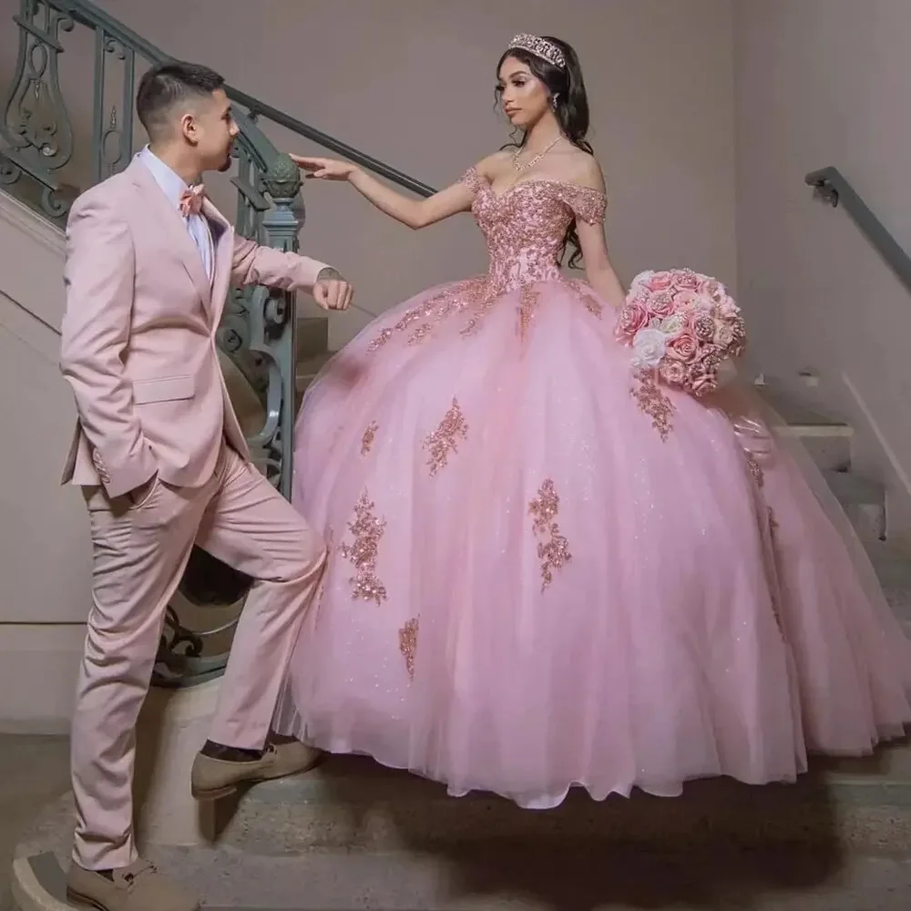 Błyszcząca jasnoróżowa suknia balowa sukienka na quinceanera ładne aplikacje koraliki sznurowane Off-Shoulder westidos de fiesta Sweet 16, dziewczyny dla