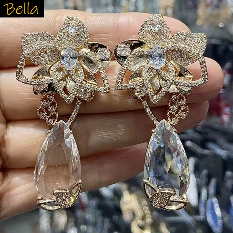 

Women's Green Red Water Drop Earrings Jewelry with Gold Silver Color Flower Design Exquisite Fashion Accessory