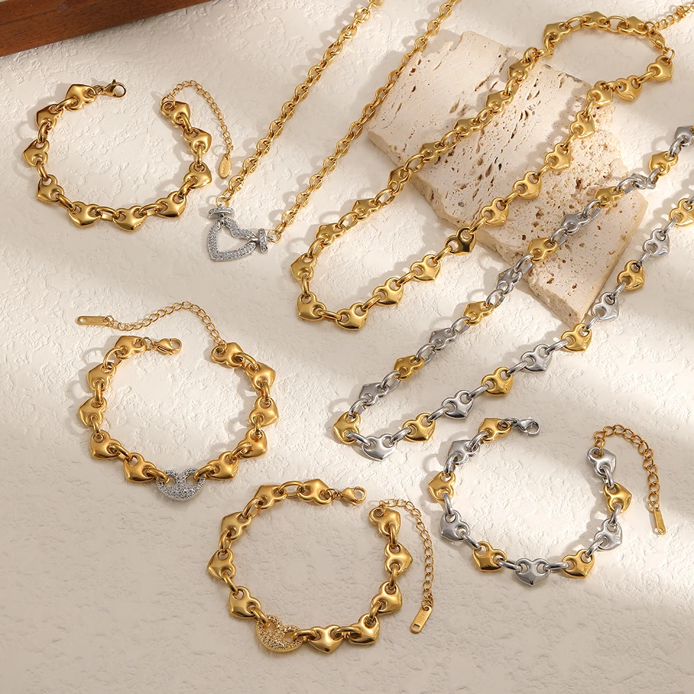 Modisches Edelstahl-Armband- und Halsketten-Set in Goldfarbe mit Mikro-Strass-Herzanhänger, Schmuckgeschenk – Detail 4