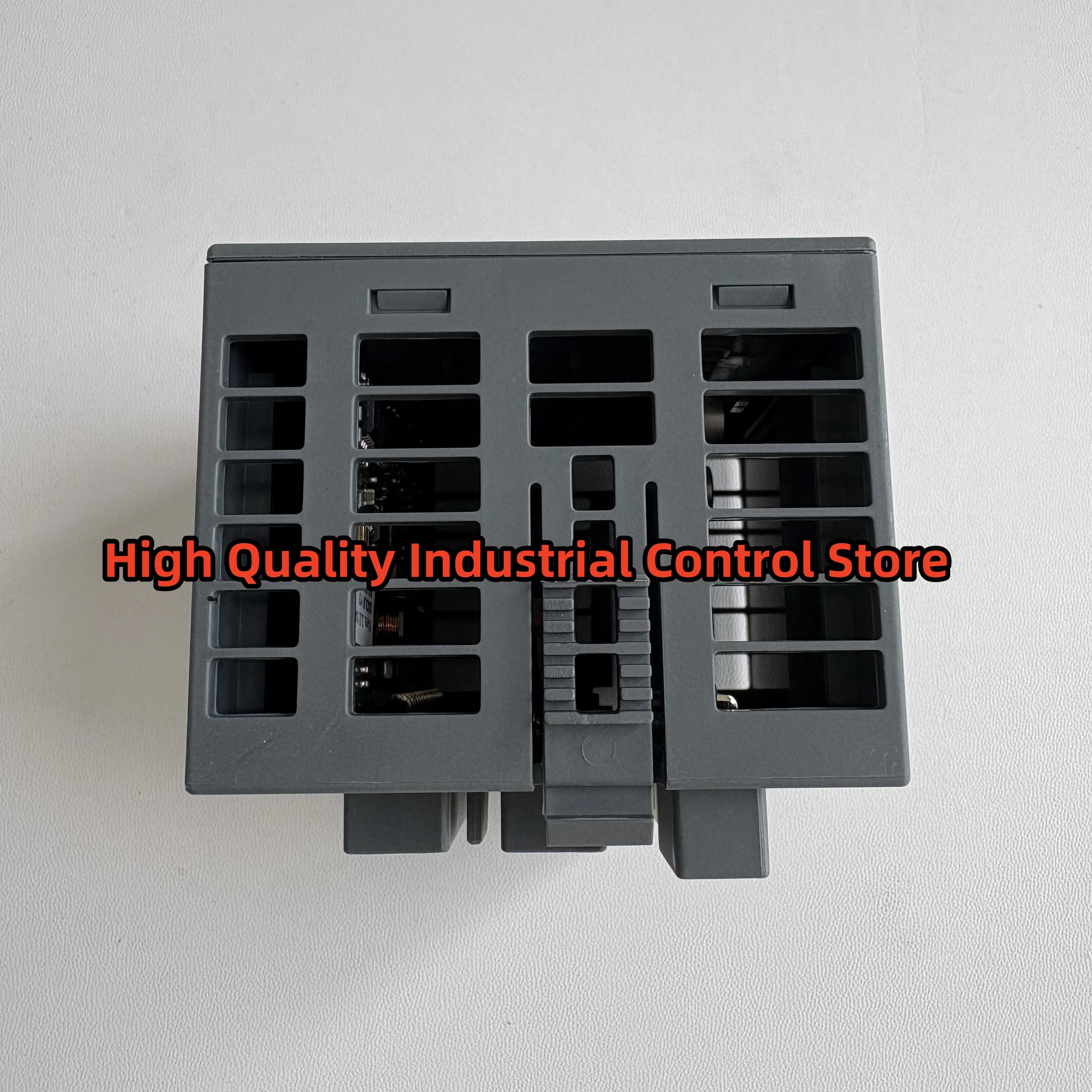 SPS-Modul brandneu 1SAP250100R0001 AX521