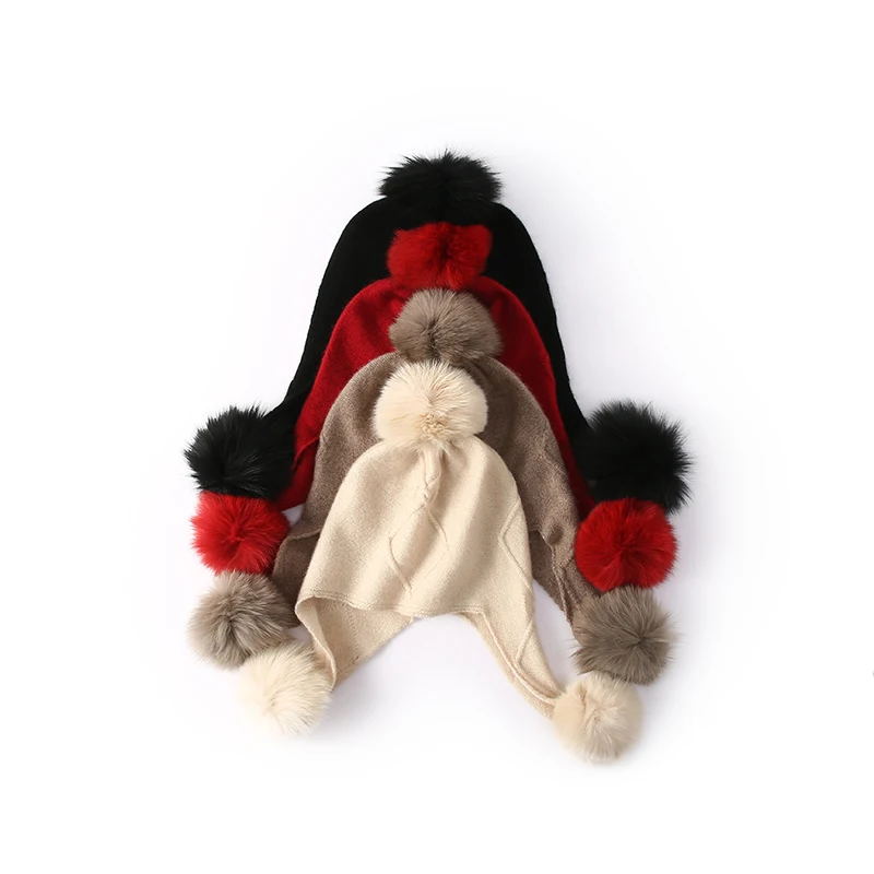100% الكشمير الماس الجاكار محبوك قبعة سميكة ودافئة مع ثلاثة كرات صوف غطاء محرك السيارة حماية الأذن ذات حواف غطاء لأصبع القدم
