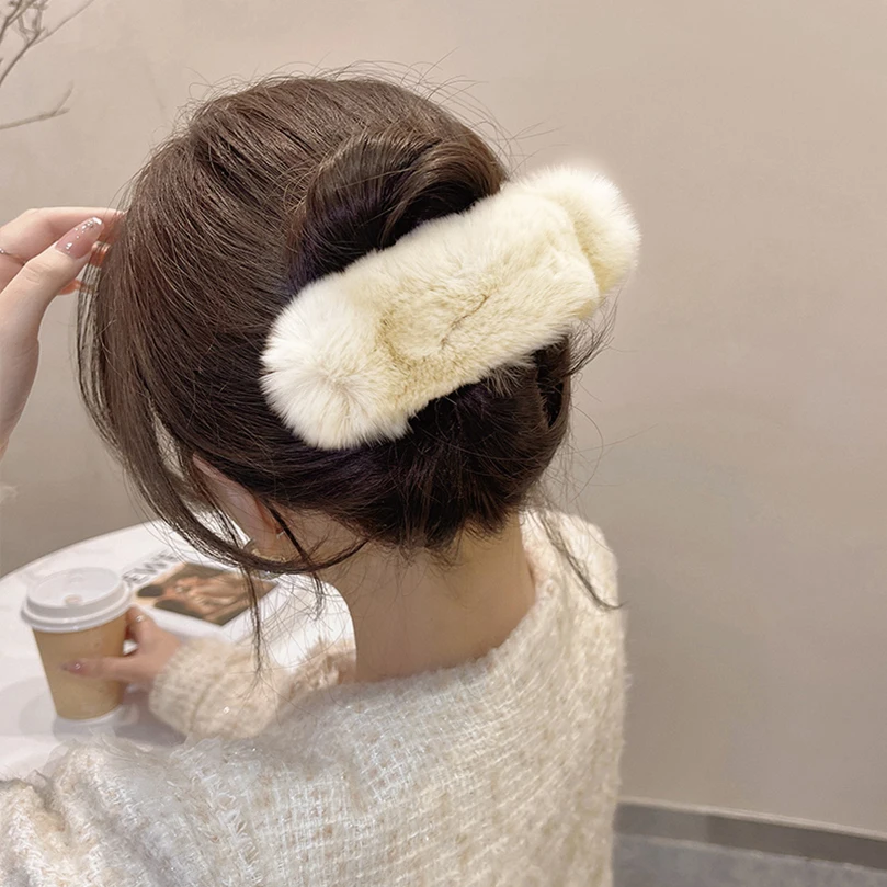 AWAYTR Winter Rex Rabbit Fur Hair Claw Faux Fur Hair Clip Barrettes Women Girls Duckbill Large Hairpins Grip Hair Accessories