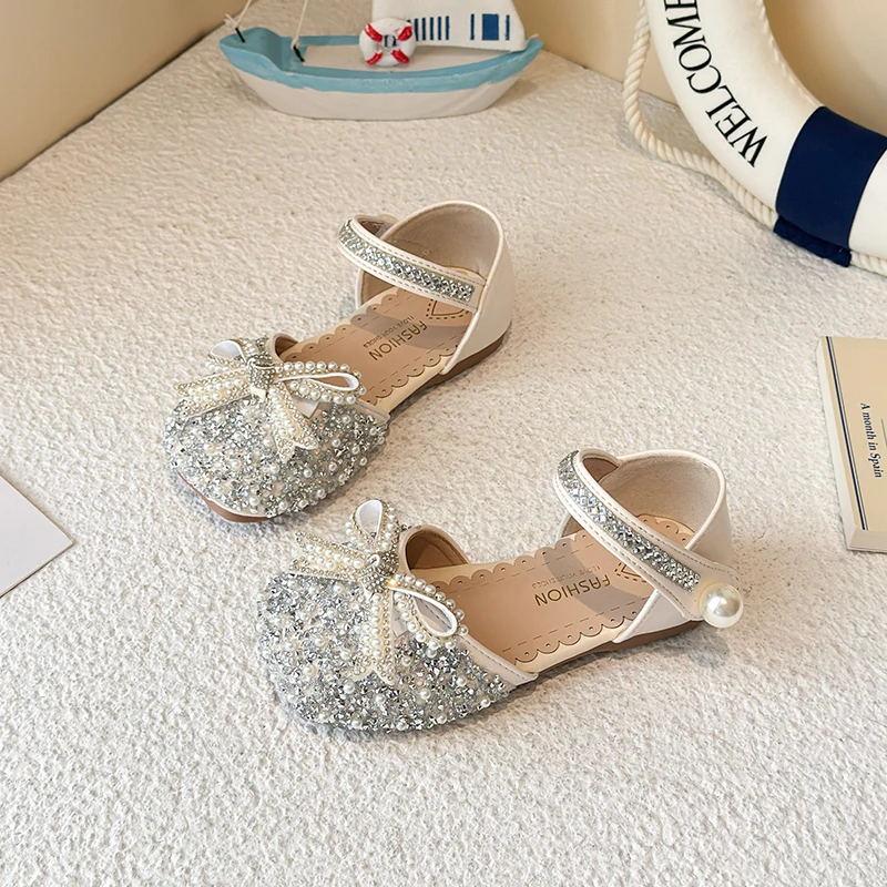 Toddler Girls Sparkly Rhinestone Leather Shoes with Beaded Bow 2026 New Summer Kids Strappy Sandals Non-slip Elegant Party Shoes