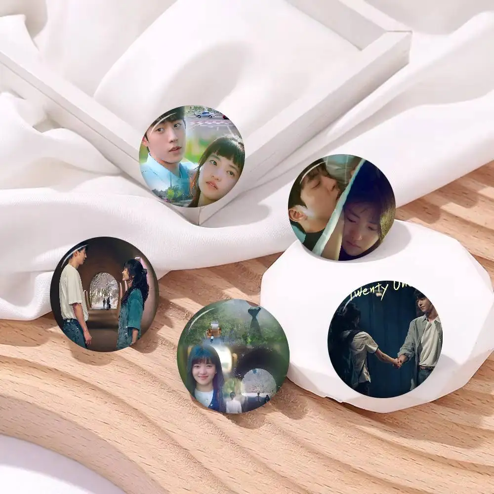 Korean TV Twenty Five Twenty One Movie 32/44/58MM Customizable Button Pins Cute Funny Creative Badge Jewelry Decor Gifts For