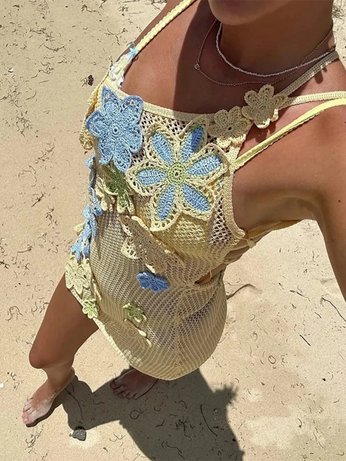 Vestido elegante de flores con cuello oblicuo para mujer, minivestido Sexy de punto con un hombro, novedad de verano, ropa de playa Bohe para verano