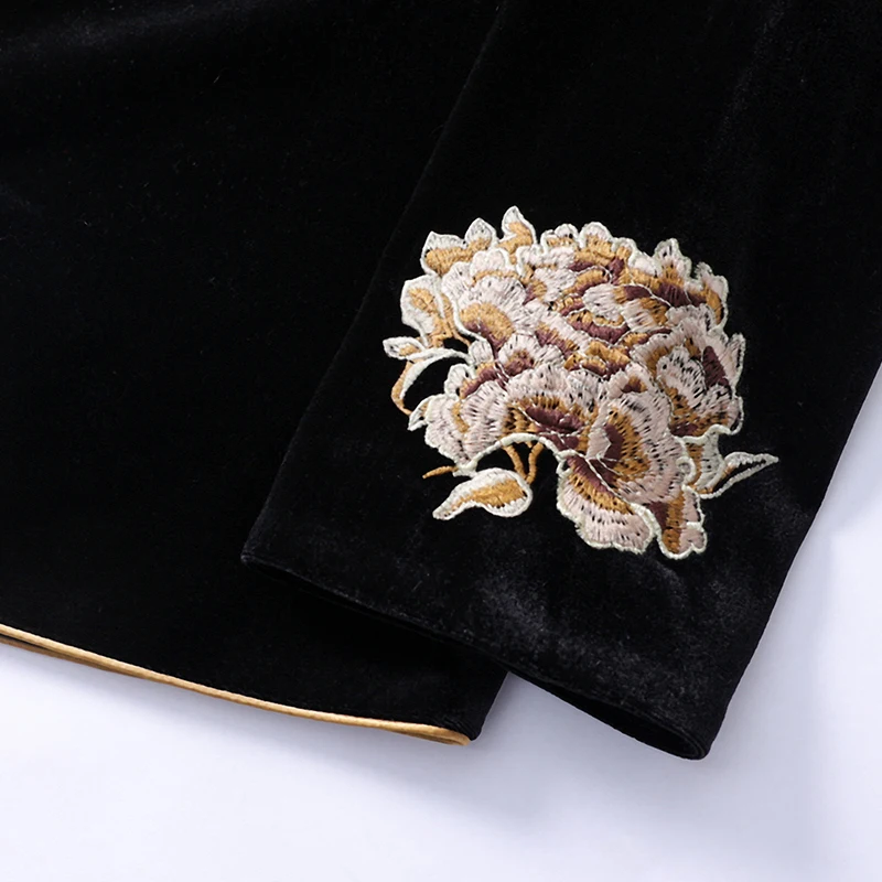 Women Retro Floral Coat 2025 Spring Elegant Stand Collar Gold Velvet Cardigan Female Chinese Traditional Embroidery Outwear