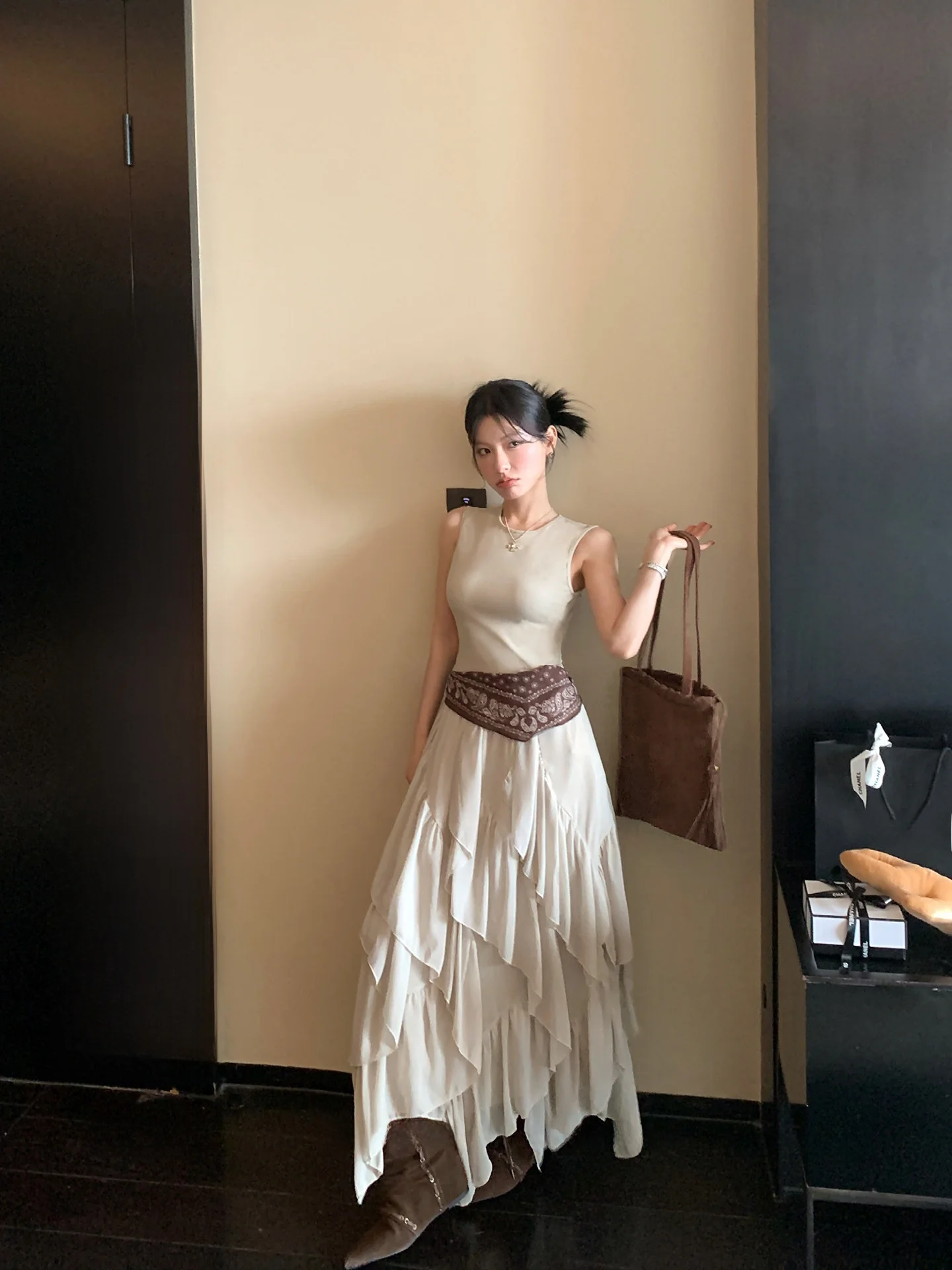 

LIONE Summer Casual Music Festival Backless Hollow out Sleeveless Vest Irregular Hem Skirt Set Women's Fashion Ensemble