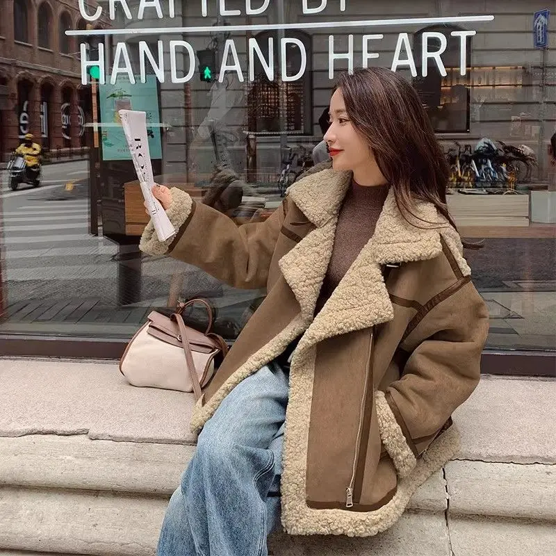 เสื้อแจ็คเก็ตเท็ดดี้โอเวอร์ไซส์สำหรับผู้หญิง ฤดูหนาวปี 2025 เสื้อโค้ทขนเทียม ปกขนสัตว์เทียม เสื้อแจ็คเก็ตทรงหลวมสำหรับผู้หญิง เสื้อโค้ทขนแกะหนานุ่ม