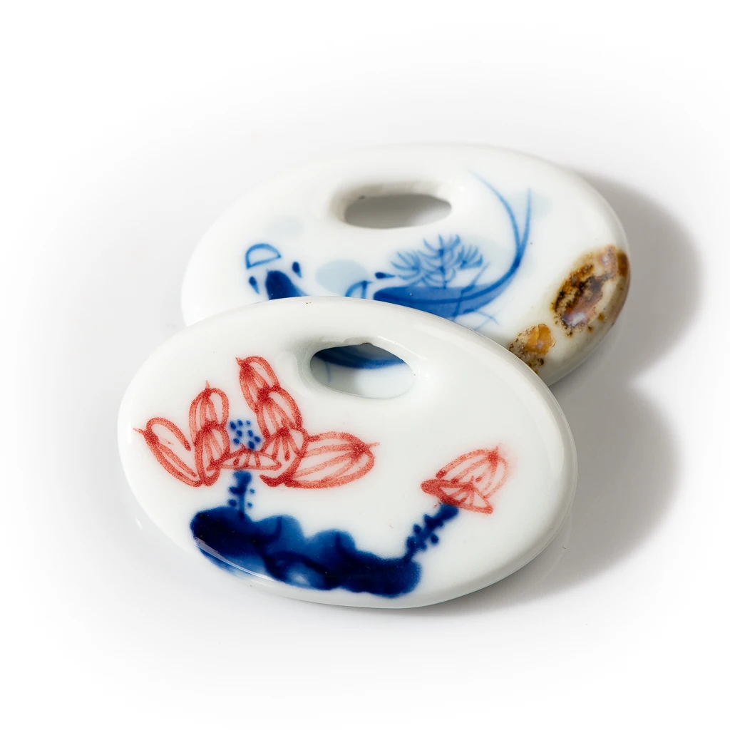 Large Retro Blue And White Hand-painted Small Fish Small Flower Ceramic Pendant High Temperature White Porcelain DIY Beads Z014