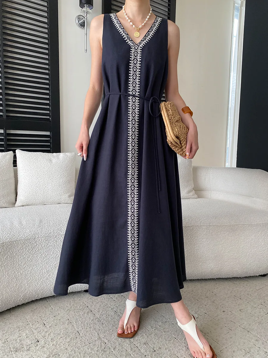 Frühlings- und Sommerkleid für Damen, lässig, einfarbig, V-Ausschnitt, Bohemian-Stil, bestickter Bund, ärmellos – Detail 10