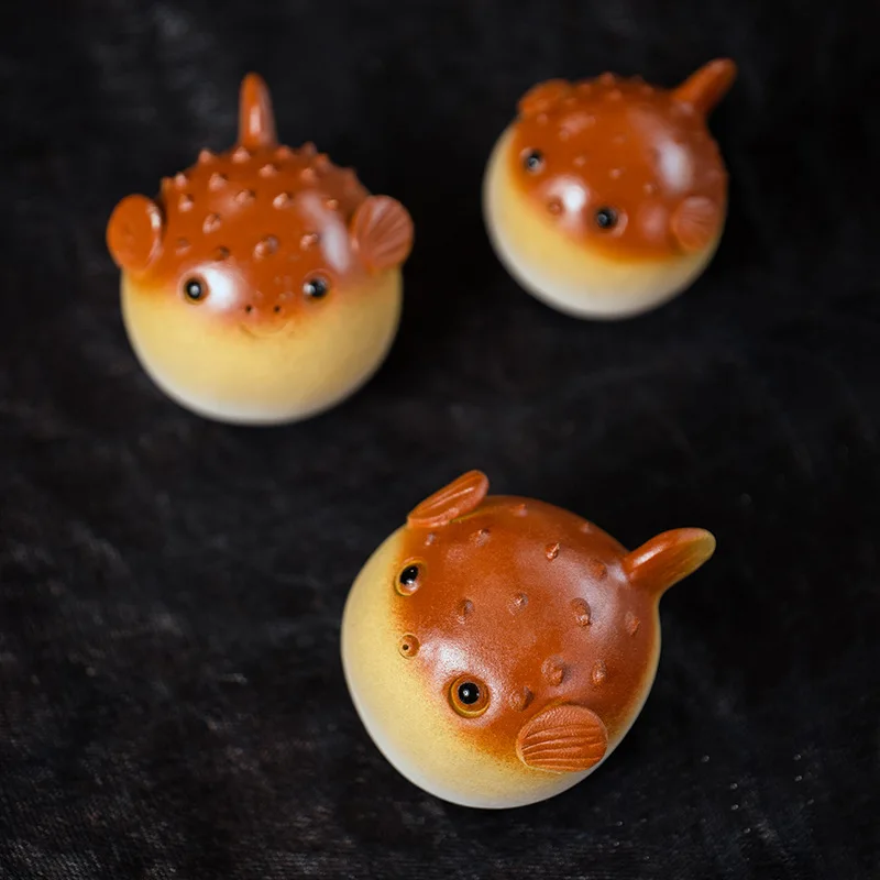 1PC Unique Purple Clay Puffer Fish Tea Pet Miniatures Ornament Creative Puffer Family Tea Play Tea Table Home Decoration Craft