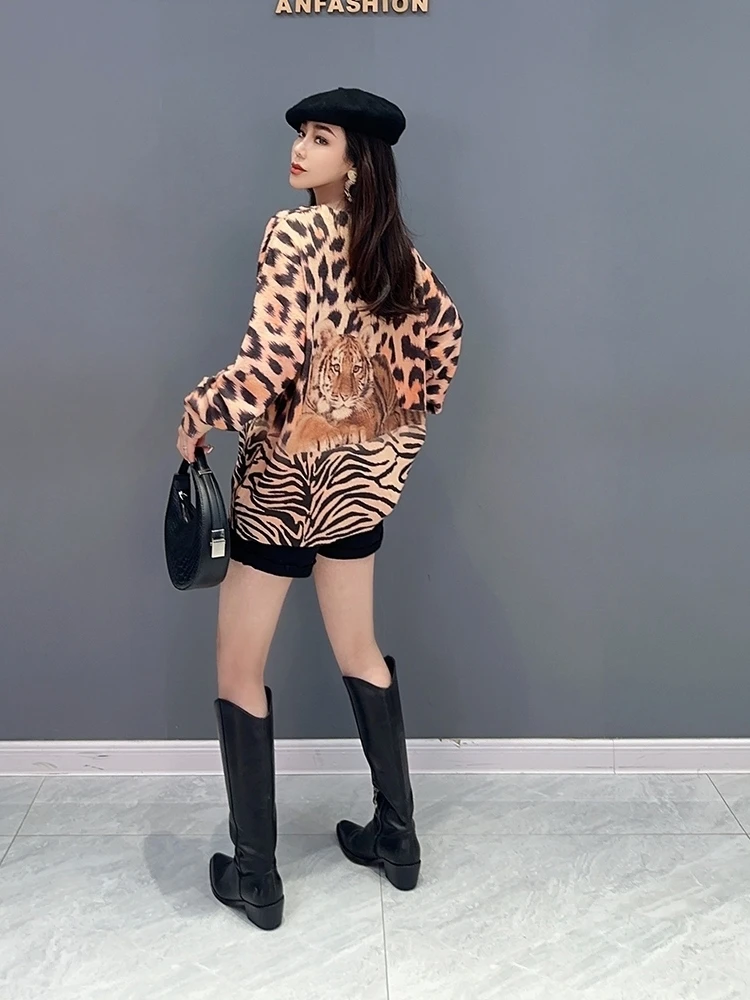 Vefadisa 2024 Autumn Winter New Tiger Printed Women Sweater O-neck Long Sleeve Knitted Pullover Casual All-match Top ZXY964A