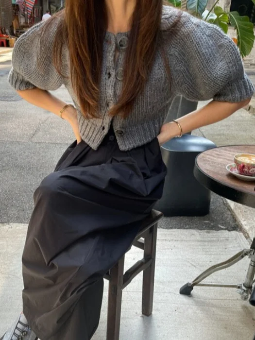 

Spring 2025 ort Knitted Cardigan Women's Faion round Ne Button up Bubble Sve ort Sve Sweater Jaet Korean Sle