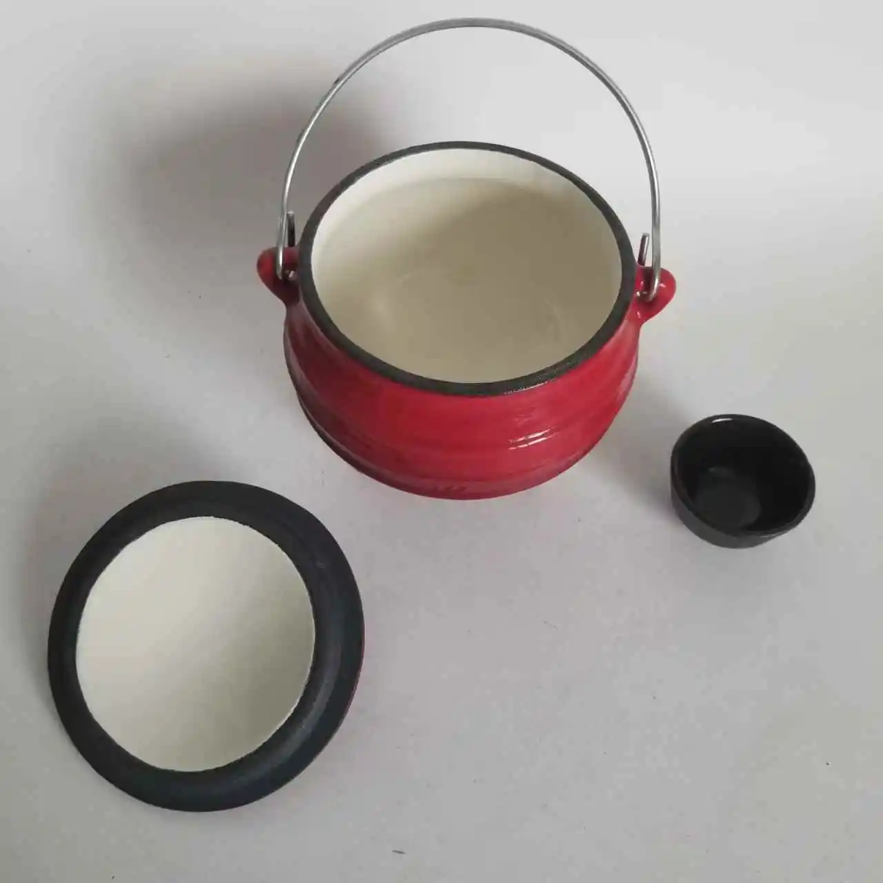 Gusseiserner Emaille-Topf mit  – Camp Dutch Oven Cast Bewertung und Preis