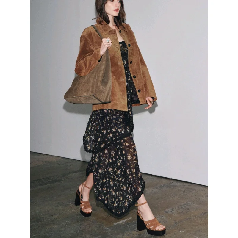 เสื้อแจ็คเก็ตผู้หญิงสไตล์ลำลองสำหรับฤดูใบไม้ร่วง แขนยาว ปกพับ ผ้าหนังกลับเทียม ติดกระดุมเม็ดเดียว มีหลายแบบ