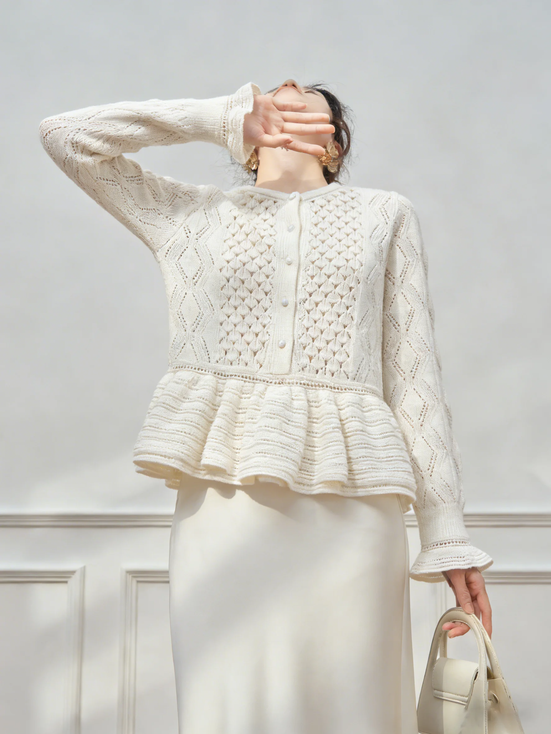 

White Hollow out Bell Sve Knitted Open Cardigan Sweater Unique And Beautiful Miu Sle Can Be Worn outside Or inside