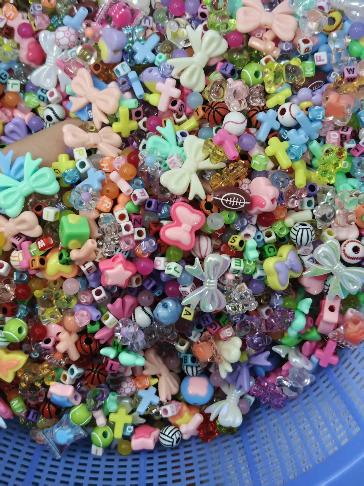 100pcs  Mixed Cute Acrylic Beads, Letter Bow Butterfly Heart Shape Beads, DIY Handmade Bracelet Necklace Jewelry Making Supplies