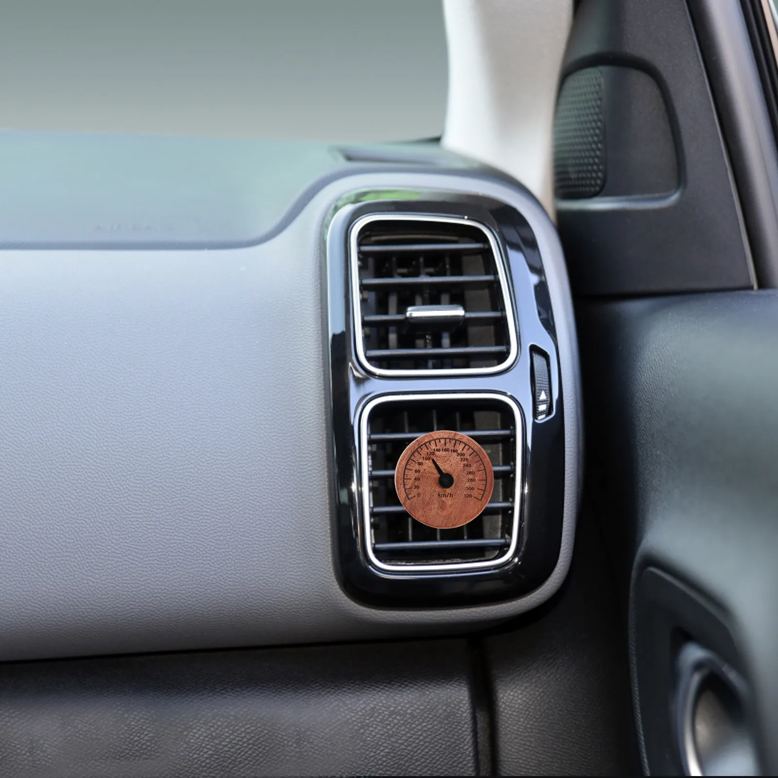 Car Air Freshener Vent Clip Wooden Design Diffuser for Essential Oils Freshens Purifies Air Car Dashboard Decor Interior