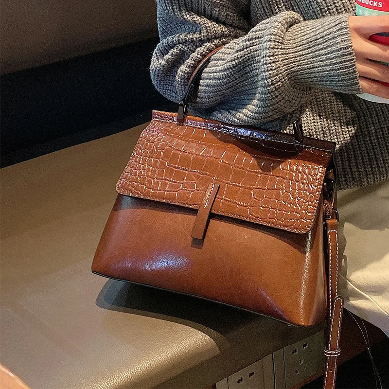 حقيبة يد من الجلد الطبيعي لعام 2025 للنساء، حقيبة كتف بمقبض علوي عتيق وحزام قابل للتعديل، محفظة كروس، واسعة ومتعددة الاستخدامات #2