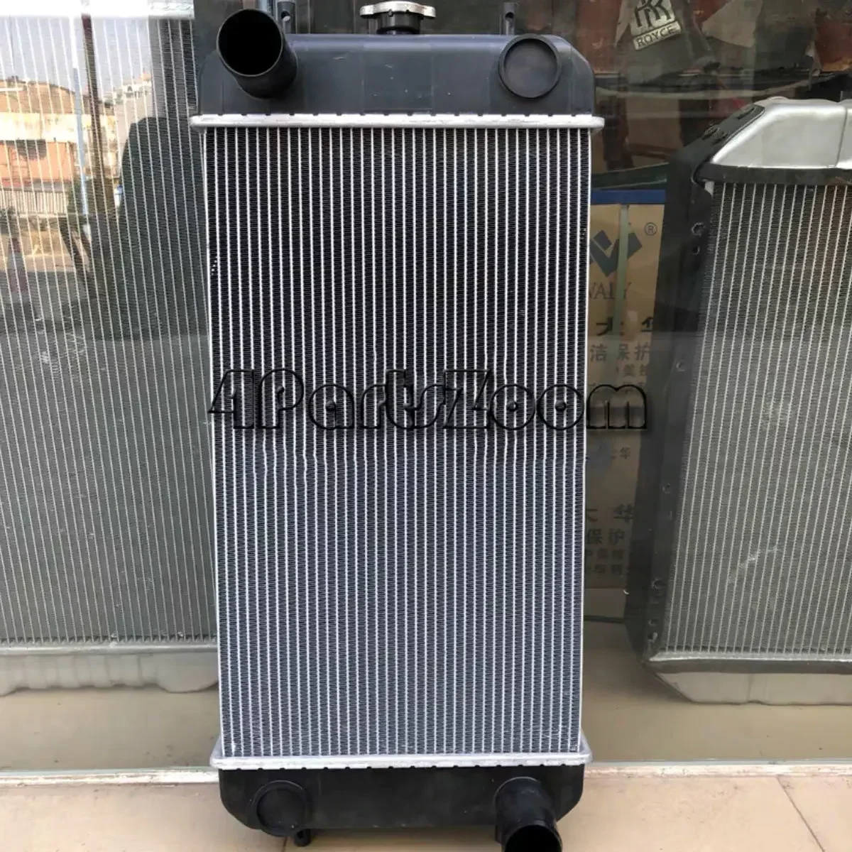 

Радиатор водяного охлаждения для экскаватора Hitachi ZAX70-3