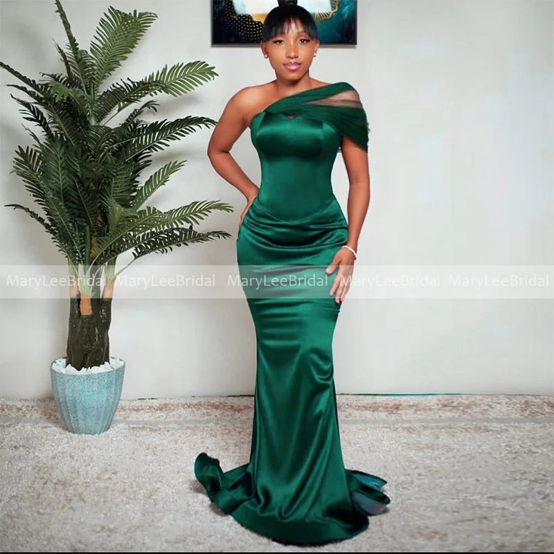 

Emerald Green Mermaid Bridesmaid Dresses for Women Bride Maid of Honor Sweetheart Neckline One Shoulder Long Wedding Guest Dress