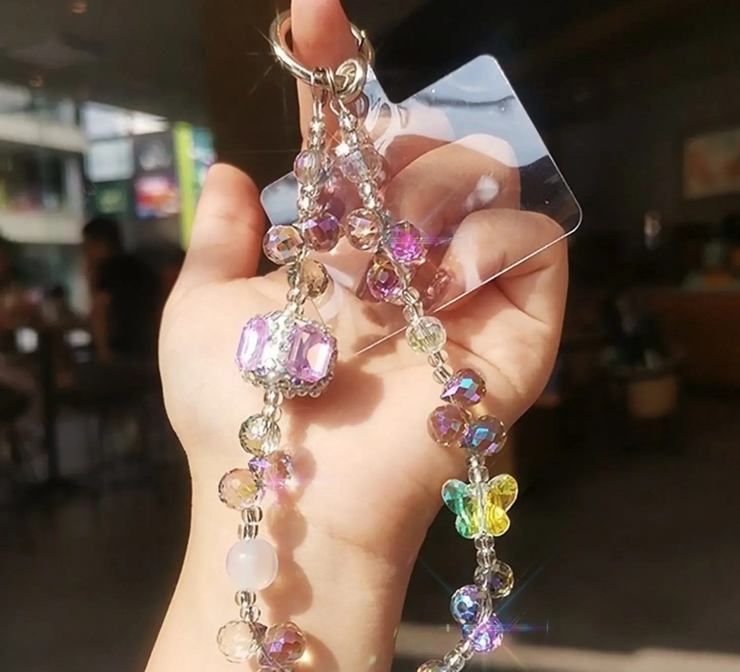 

Короткий ремешок для телефона, высококачественный легкий роскошный браслет, изысканный кулон из бисера ручной работы, женский ручной кулон на запястье