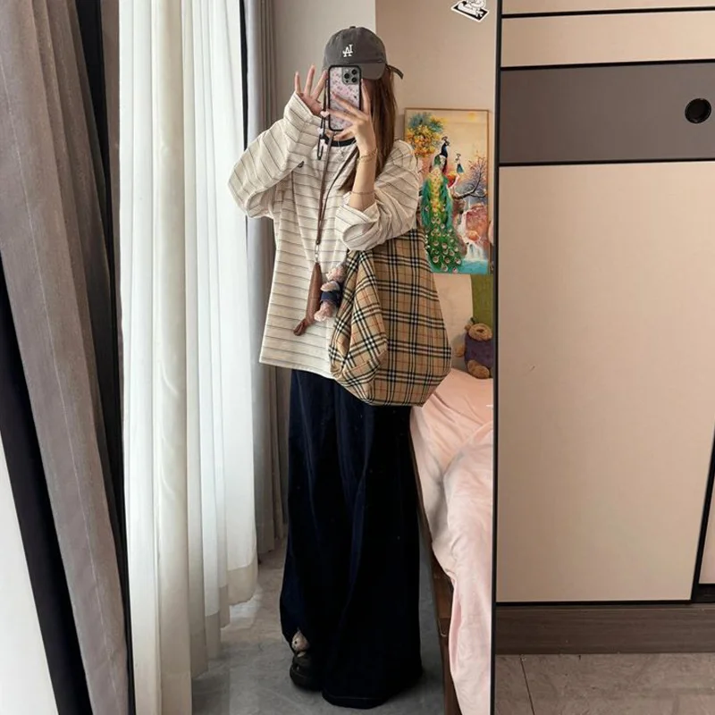 Camiseta de manga larga con estampado de rayas para niña, ropa interior, capa Base, Tops holgados para mujer, Tops de moda, abrigo elegante de gran tamaño
