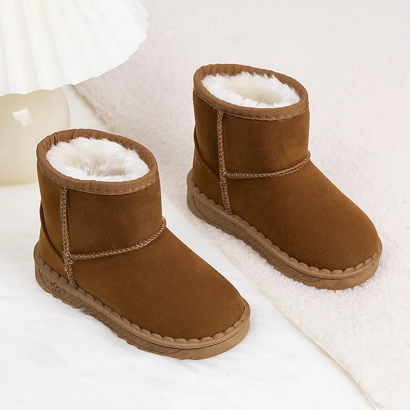 Botas de nieve para niños, zapatos de invierno para niños, además de botas cortas de terciopelo para mantener el calor, botas planas informales de algodón antideslizantes para niños y niñas