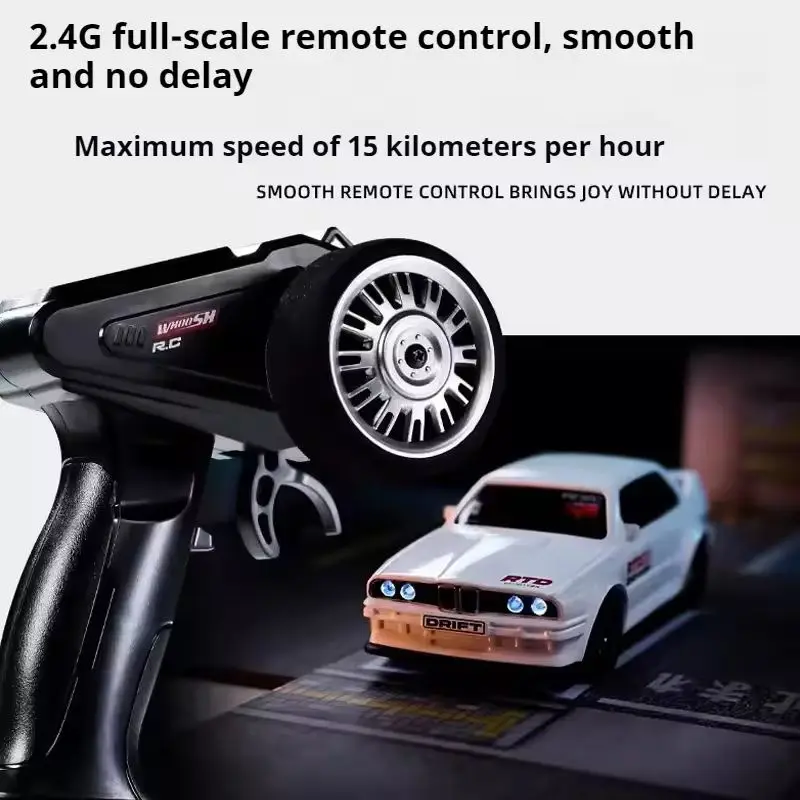 รถดริฟท์บังคับวิทยุขนาดเล็ก 1:43 สำหรับตั้งโต๊ะ ขับเคลื่อน 4 ล้อ ควบคุมแบบ Full-Proportional ดริฟท์ลื่นไหล 3 รุ่นคลาสสิกจำลอง สำหรับนักสะสม