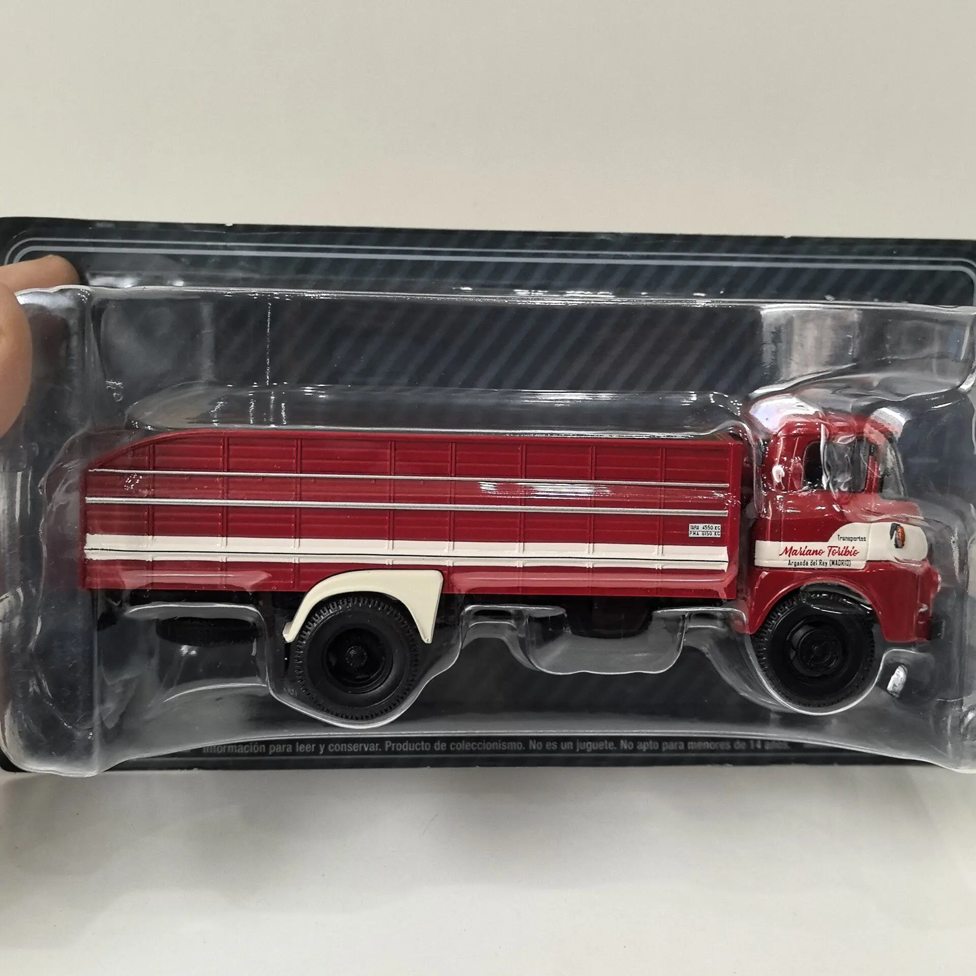 

Модель автомобиля из сплава IXO SAVA A-504 W4, масштаб 1/43