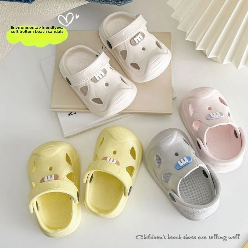 2026 Summer New Baby Hole Shoes New Children Nice Non -slip Soft Floor Old Boys Girl Beach Sandals 1-5 Years