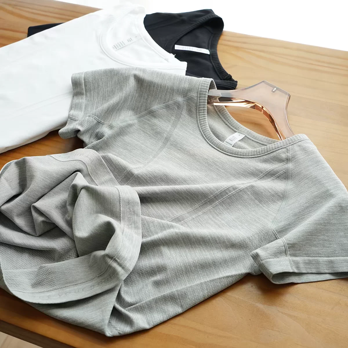 Summer Women's Short Sleeve Yoga T-Shirt Sports Shirt Gym Clothes Fitness Blouse Running Sweatshirt Casual Yoga Clothing Top image 5